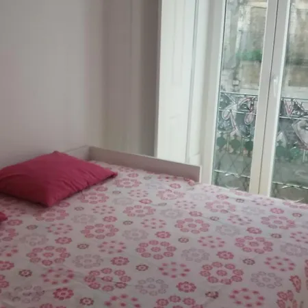 Casa Do Castelo De S. Jorge * ליסבון